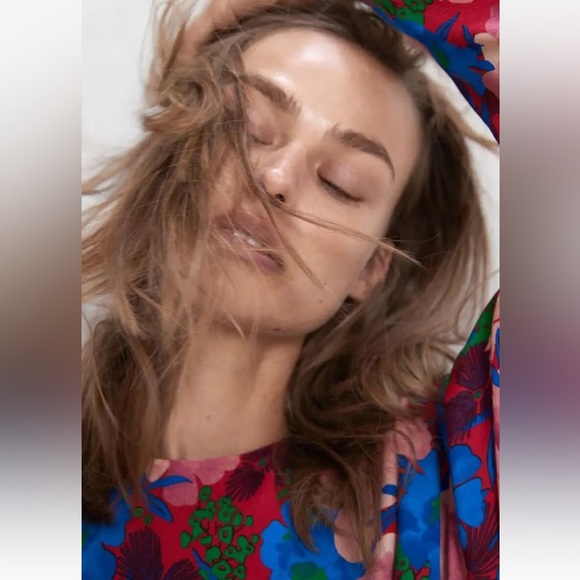 🦋 Bloggers Favorite 🦋 Zara Floral Top Long Sleeve Crop Waistband Sz M - Picture 11 of 16